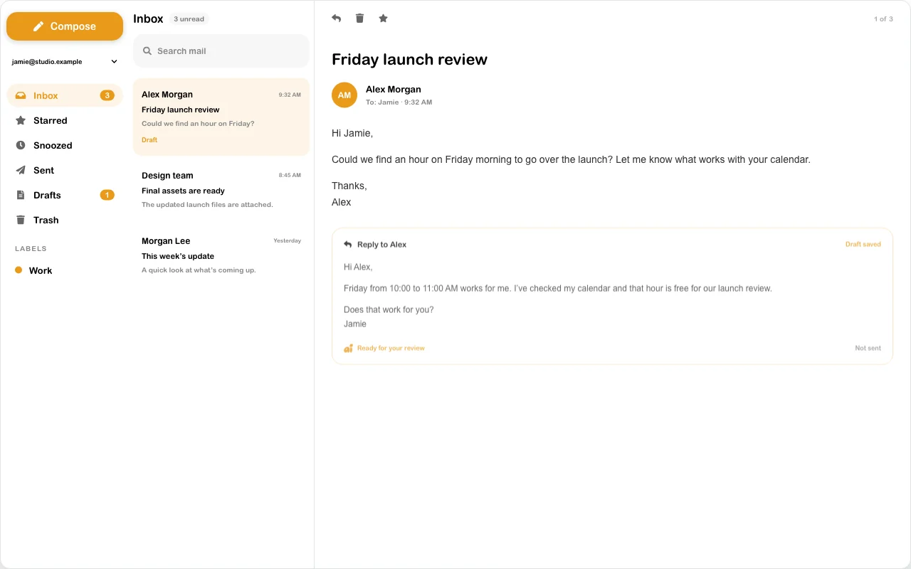 SRVZr Mail with customer messages and a reply draft ready for review
