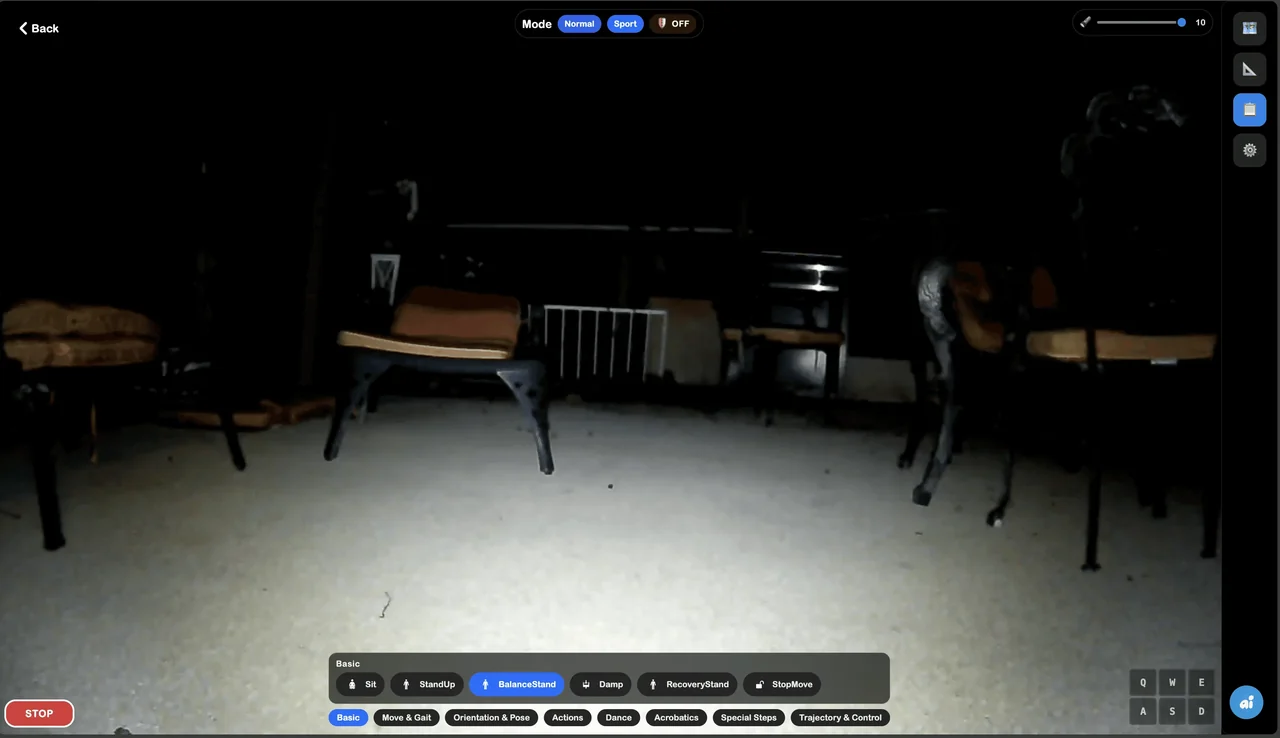 SRVZr remote robot interface with movement controls and a live camera view